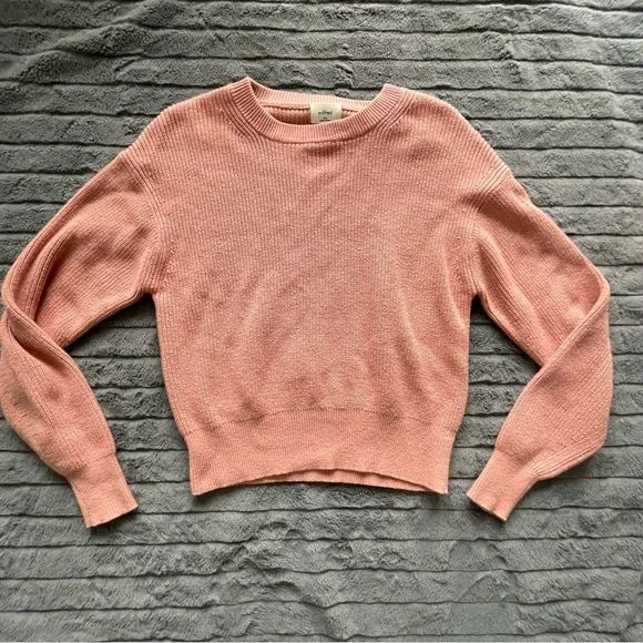 Sweater - Picture 2 of 6